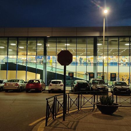 Alojamiento Junto Aeropuerto Valencia A Manises Exteriör bild